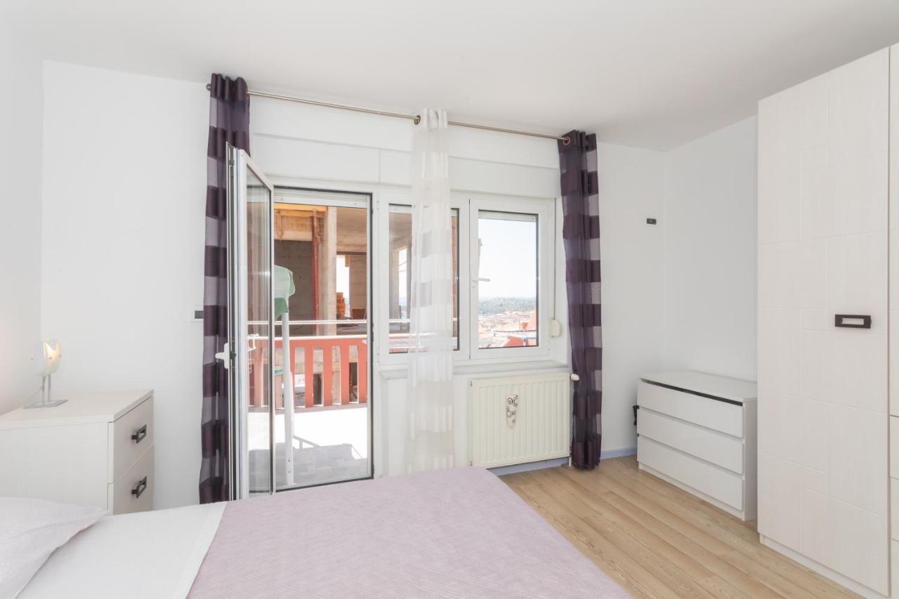 Villa City Center Šibenik Esterno foto